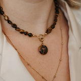 Hanger Tiger Eye Disk