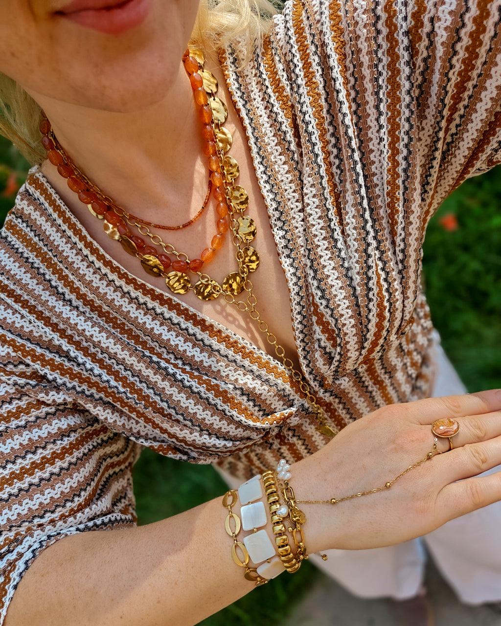 Handchain Summer Glow Little Beads op model