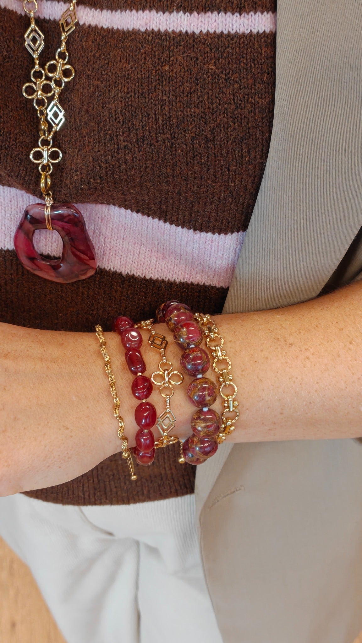Fleurette Armband en Ketting gecombineerd met andere BLOSS sieraden