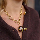 Hanger Tortoise Form