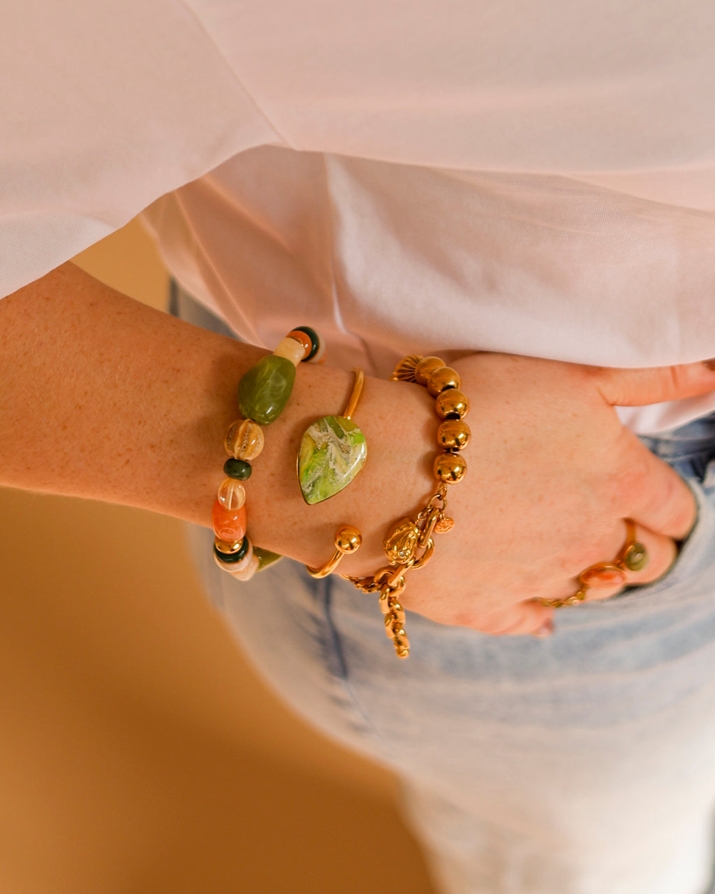Cuff Green Marble Drop op model