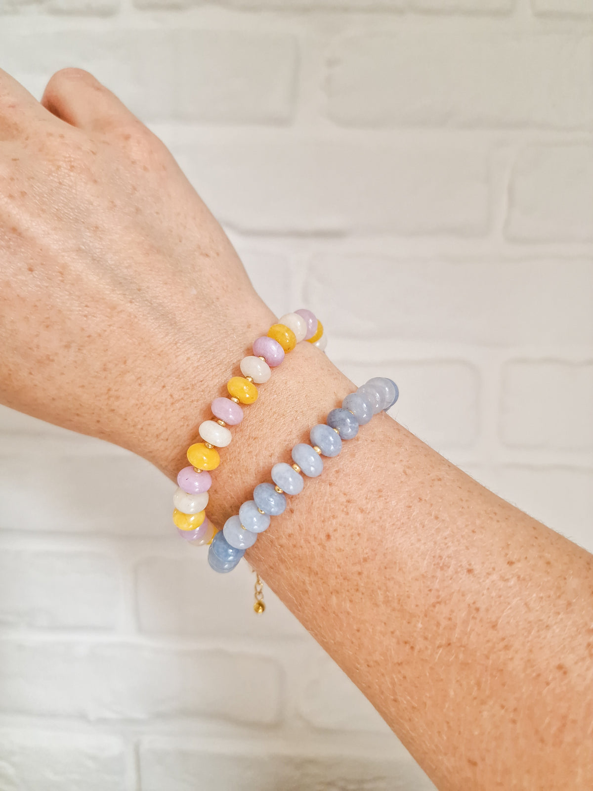 Armband Candy Sky Blue op model